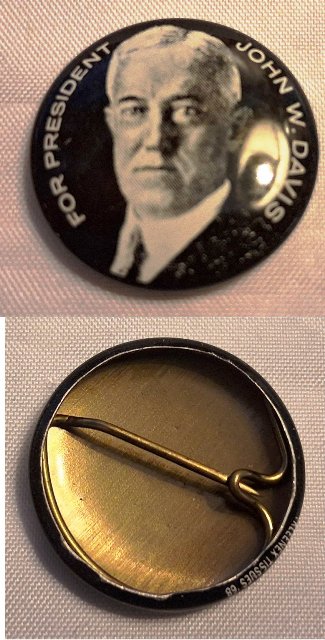 Pin - 1968 Kleenex Tissues Presidential Campaign Reproduction - Davis
